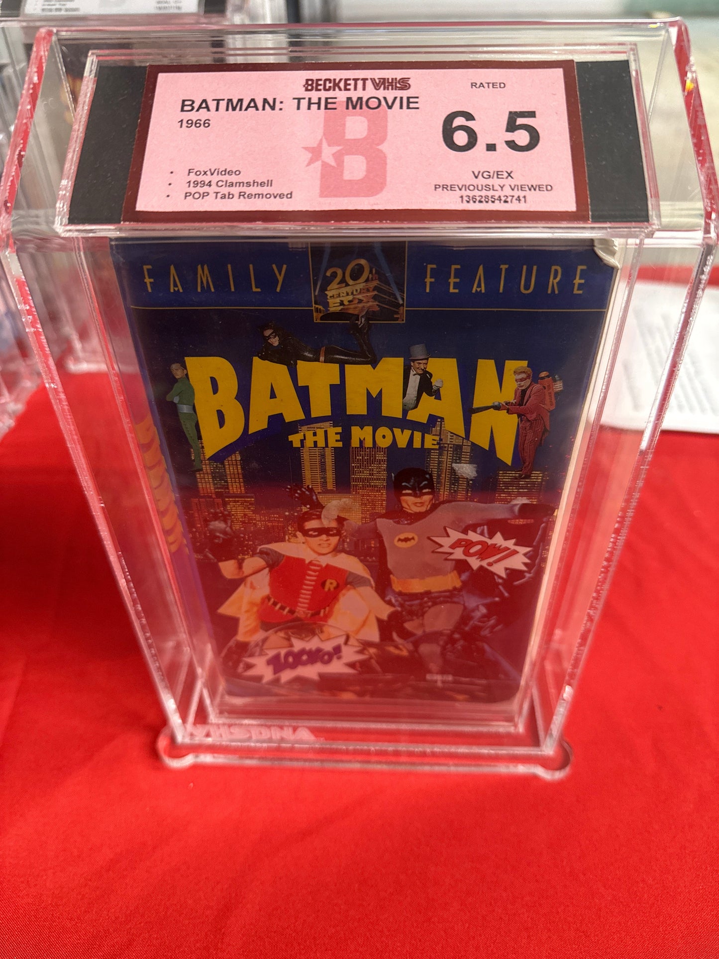 Batman: The Movie 1966 Beckett VHS 6.5 VG/EX